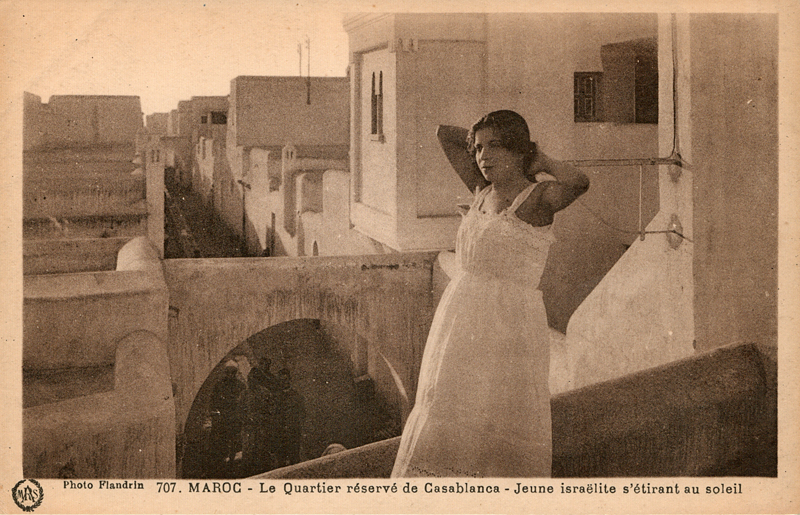 «Молодая еврейка потягивается на солнце. Район красных фонарей в Касабланке».  Марокко, год неизвестен